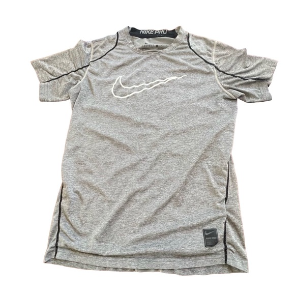 Nike Tops - Nike pro Gray Fitted T-Shirt/L